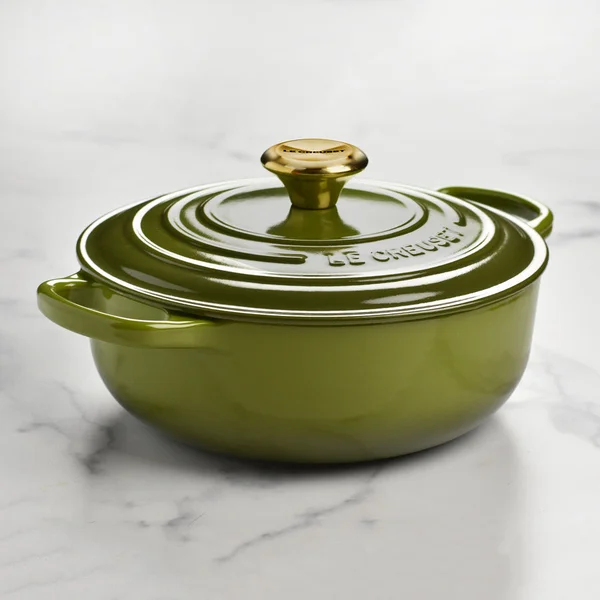 Le Creuset Signature Dutch Oven 5.5qt